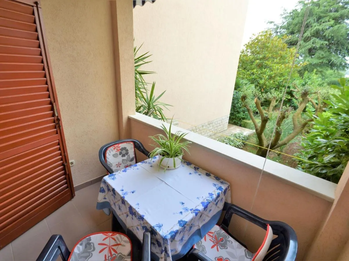 Apartment Denise - Mdn125 By Interhome Medulin