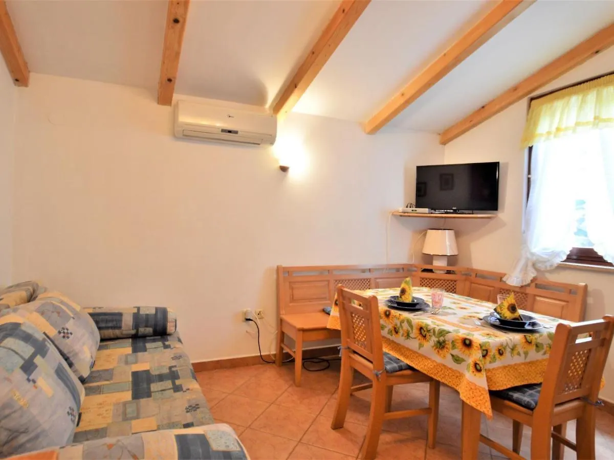 Apartment Denise - Mdn125 By Interhome Medulin